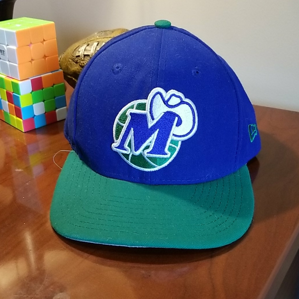 Vintage Snap-back Dallas Mavericks